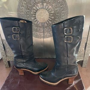 Womens Mildred Frye black 3” heel lug soles double buckle boots - 7.5